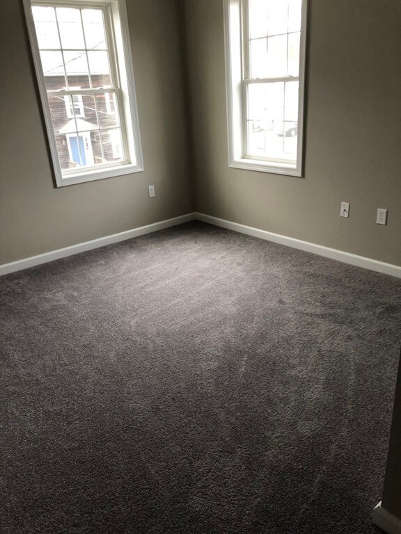 10 Farnum St, Blackstone, MA 01504 - photo 7