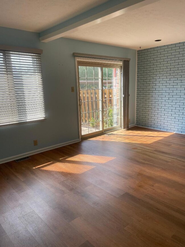 1129 Canterbury Ct unit A, Indianapolis, IN 46260 - photo 5