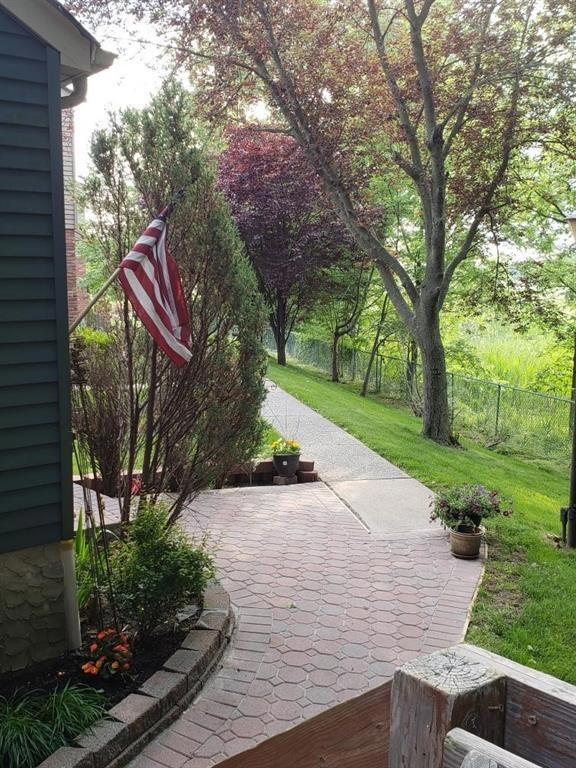 35F Franklin Ln, Staten Island, NY 10306 - photo 5