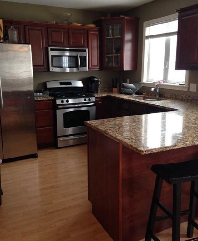 40 Winchester Ln unit 28, Fall River, MA 02721 - photo 4