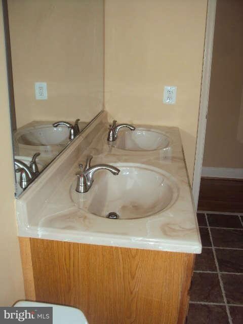 6901 Canyon Dr, Capitol Heights, MD 20743 - photo 7