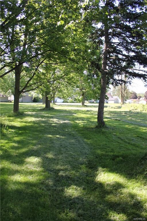 239 Stenzil St, North Tonawanda, NY 14120 - photo 5