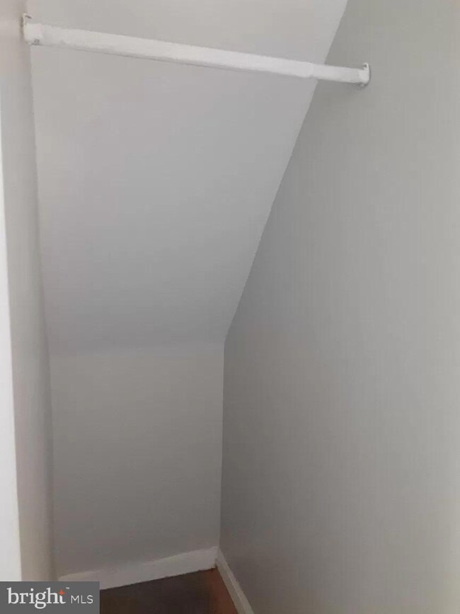 1712 W Lombard St unit 2, Baltimore, MD 21223 - photo 6