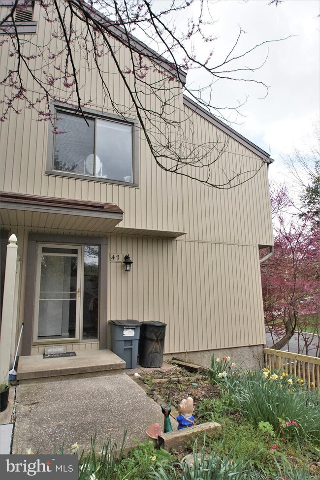 47 Eastford Ct unit 6, Parkville, MD 21234 - photo 3