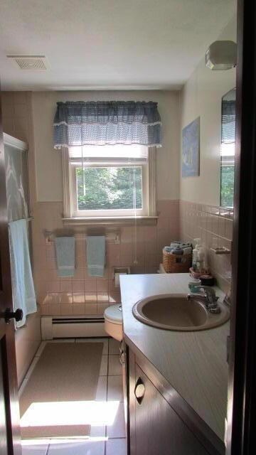 43 Chappaquiddick ful bath