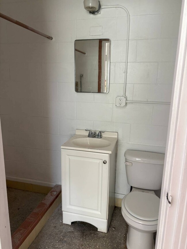 12420 N Florida Ave unit 2, Tampa, FL 33612 - photo 4