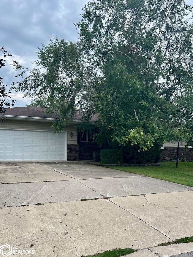 213 8th St SE, Clarion, IA 50525 - photo 4