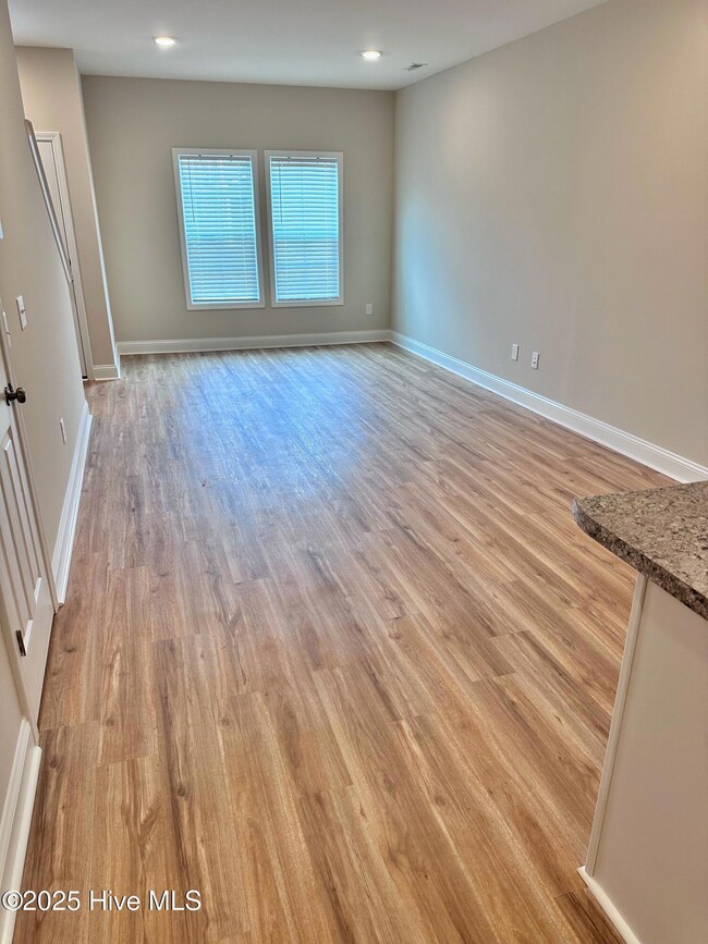 175 Loren Rd, Hubert, NC 28539 - photo 5