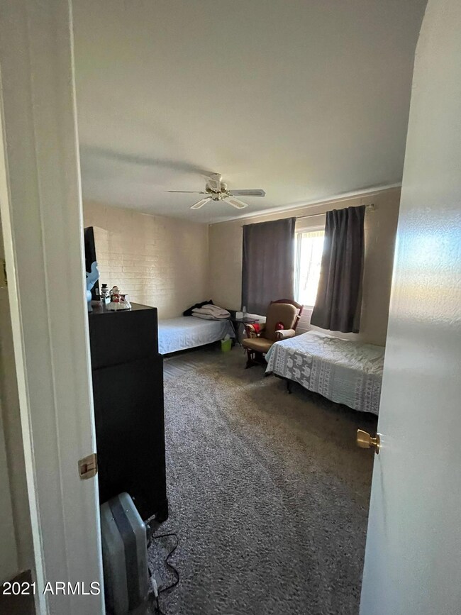 6F9A05A8-301C-44A0-8762-8256E09809F9