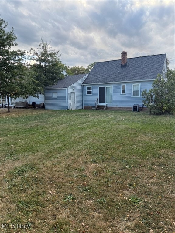 1719 E 300th St, Wickliffe, OH 44092 - photo 3