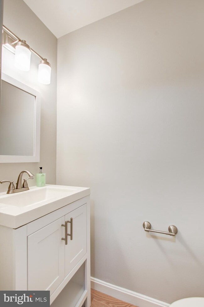 10244 Arizona Cir, Bethesda, MD 20817 - photo 6