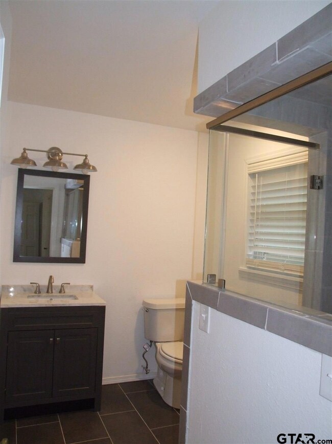 2717 2717 Crestview, Tyler, TX 75701 - photo 6