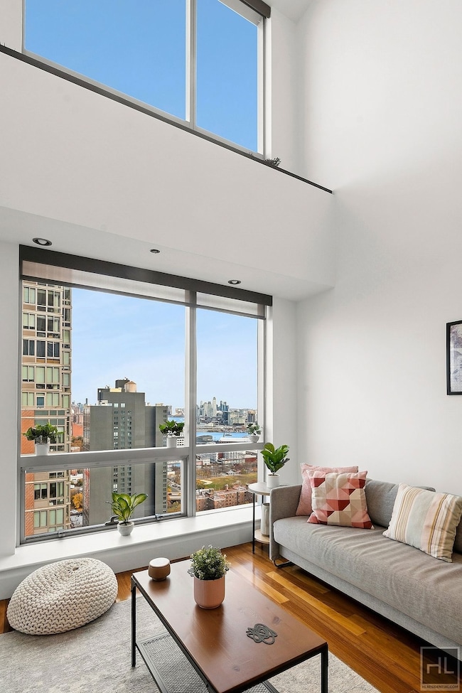 The Toren unit 3002, Brooklyn, NY 11201 - photo 2
