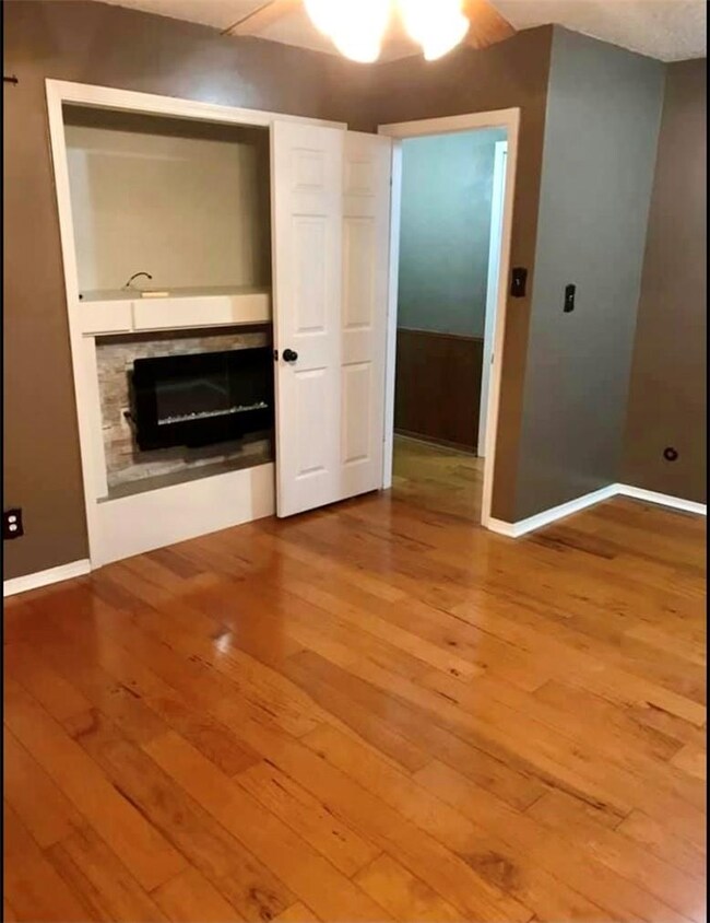 2167 Lacy Dr, Fayetteville, AR 72701 - photo 7