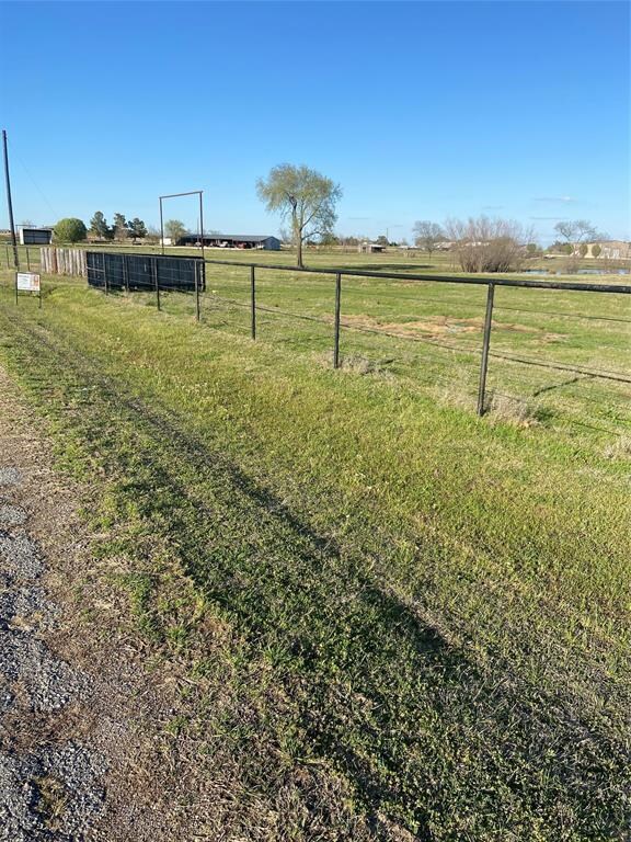 72 Pine Grove Rd unit 5.25ac, Gordonville, TX 76245 - photo 6