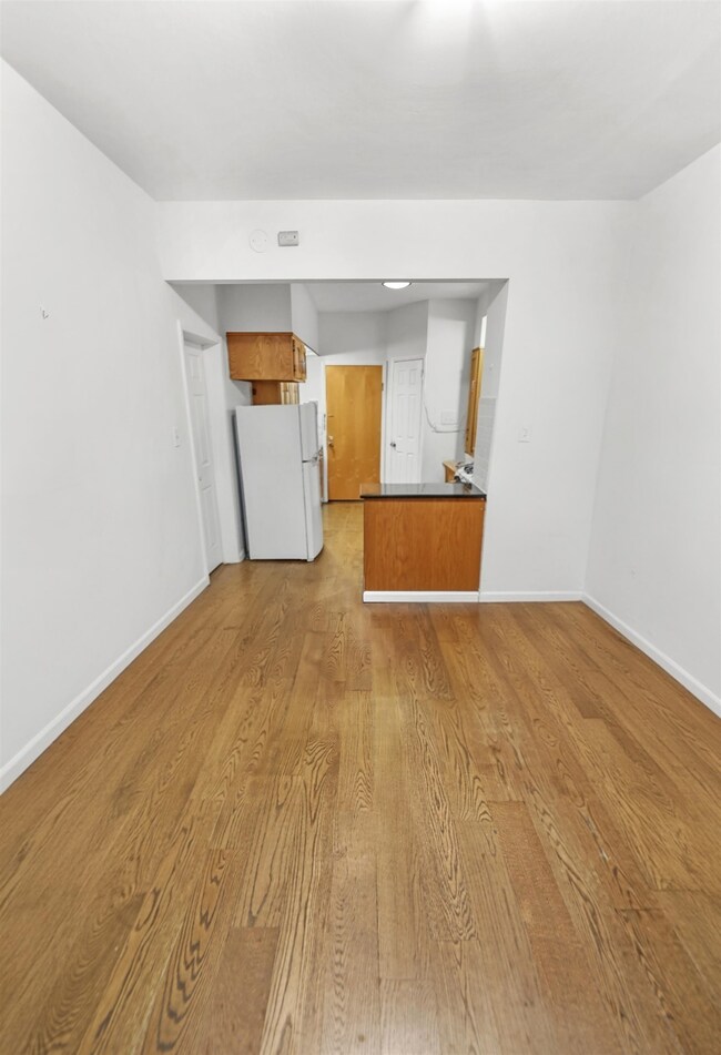 42 E 18th St, Bayonne, NJ 07002 - photo 6