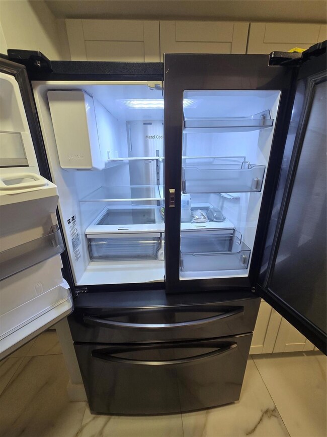 733 SE 1st Way unit 301, Deerfield Beach, FL 33441 - photo 6