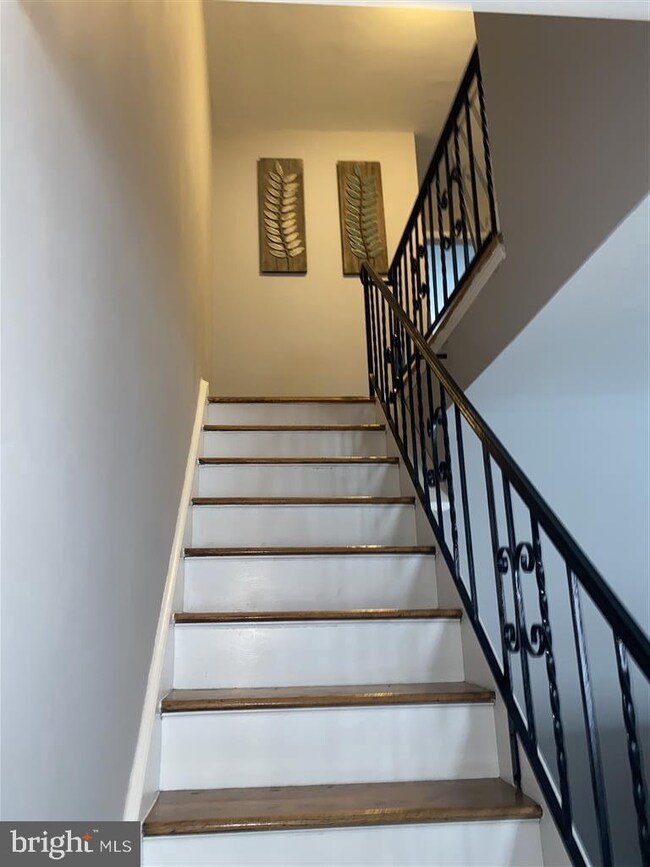 2866 Tremont St, Philadelphia, PA 19136 - photo 6