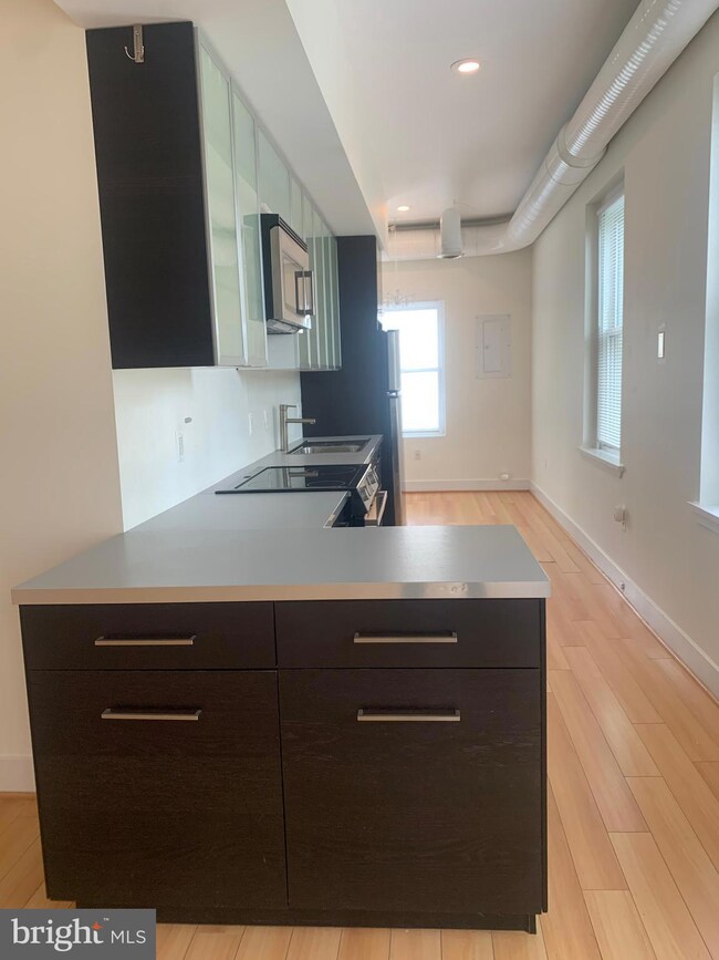 218 E Chase St unit 2, Baltimore, MD 21202 - photo 5