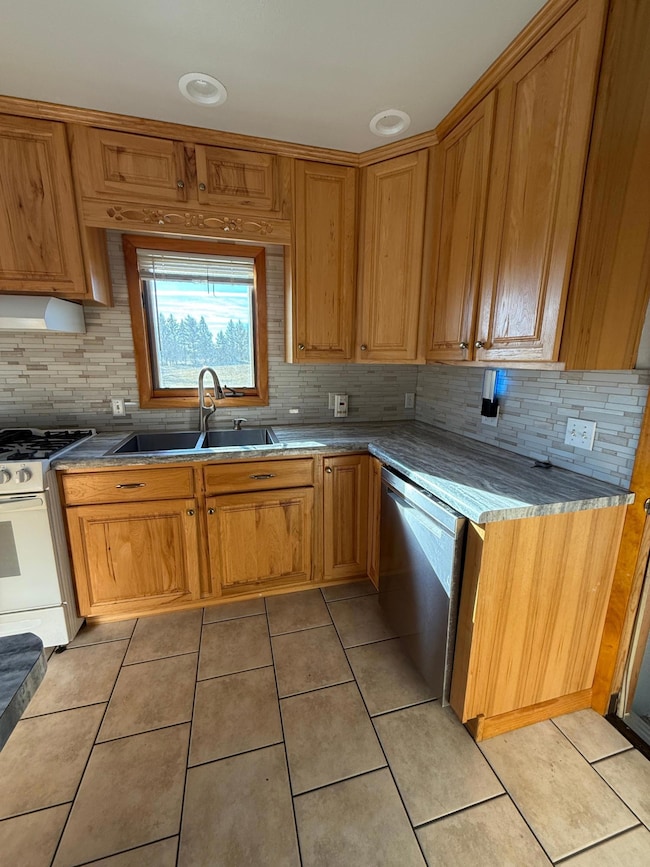 N1622 Cth D, Antigo, WI 54409 - photo 5