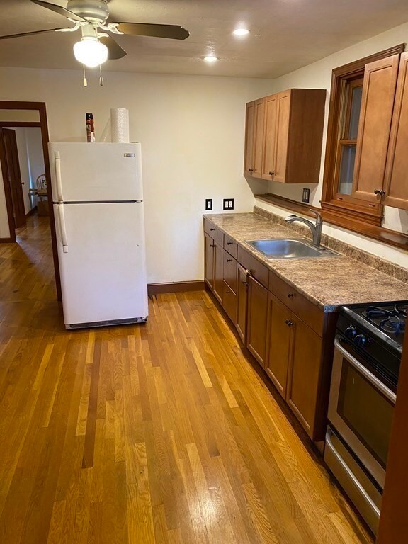 596-598 E 3rd St, Boston, MA 02127 - photo 3