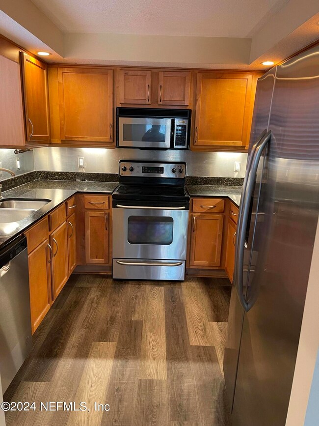 5375 Ortega Farms Blvd unit 408, Jacksonville, FL 32210 - photo 5