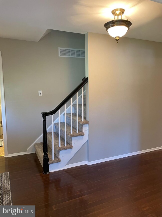 159 Coopers Kill Rd, Delran, NJ 08075 - photo 3