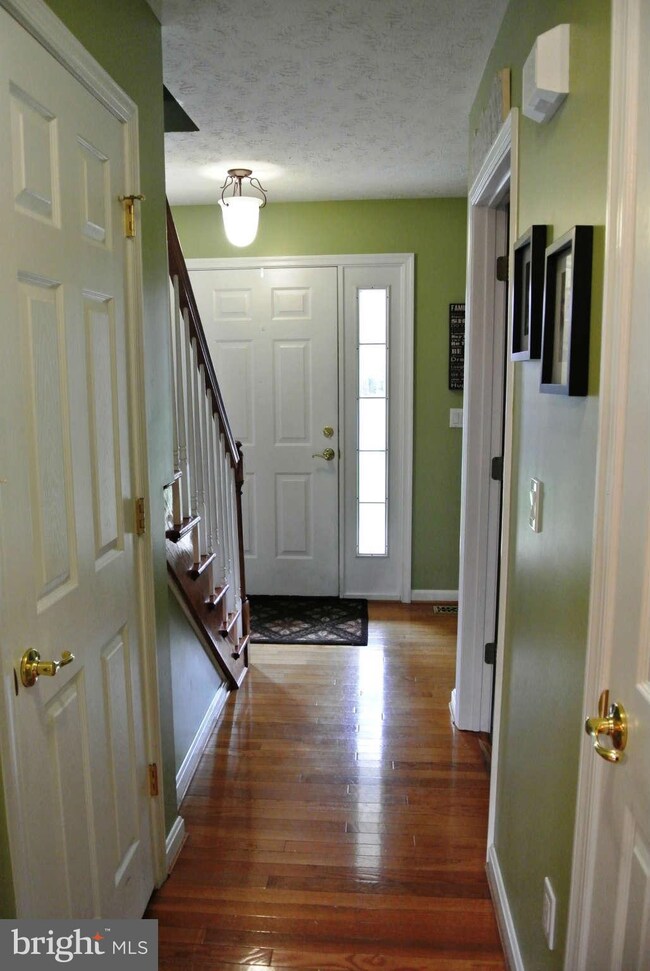 23171 Whistlewood Ln, California, MD 20619 - photo 4