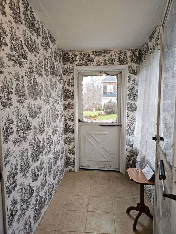 33 Charles St, Abington, MA 02351 - photo 3