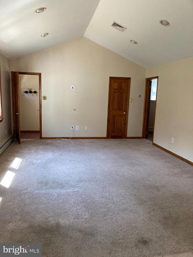 219 Locust St, Newtown Square, PA 19073 - photo 5