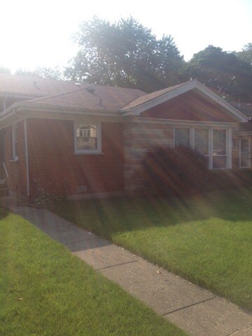 971 S Hawthorne Ave, Elmhurst, IL 60126 - photo 3