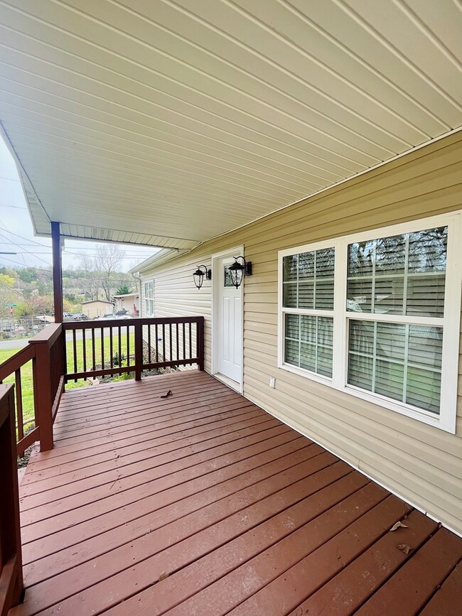 543 Brock Dr NW, Dalton, GA 30720 - photo 7