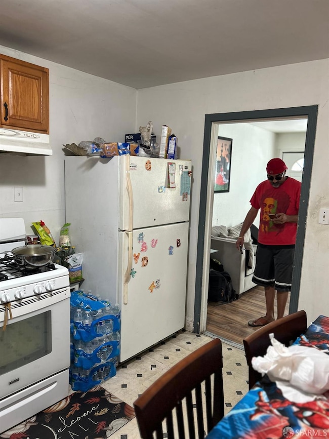 1024 Laurel Ave, East Palo Alto, CA 94303 - photo 5