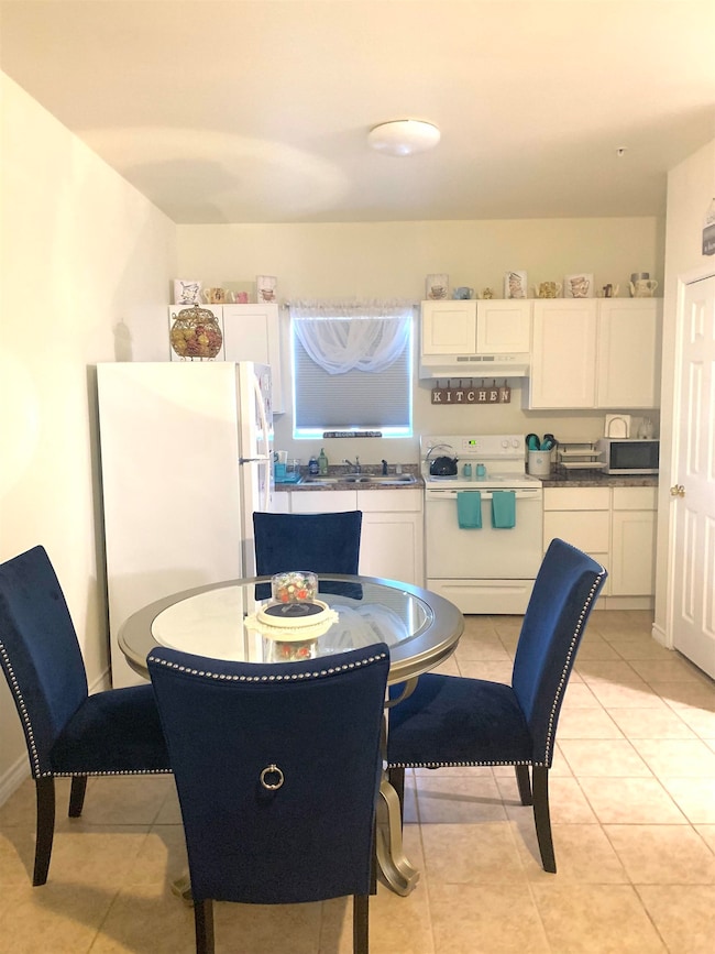 391 Riverside Dr unit 10, Eagle Pass, TX 78852 - photo 2