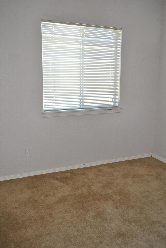 5904 Cielo Del Rey Place unit A, El Paso, TX 79924 - photo 7