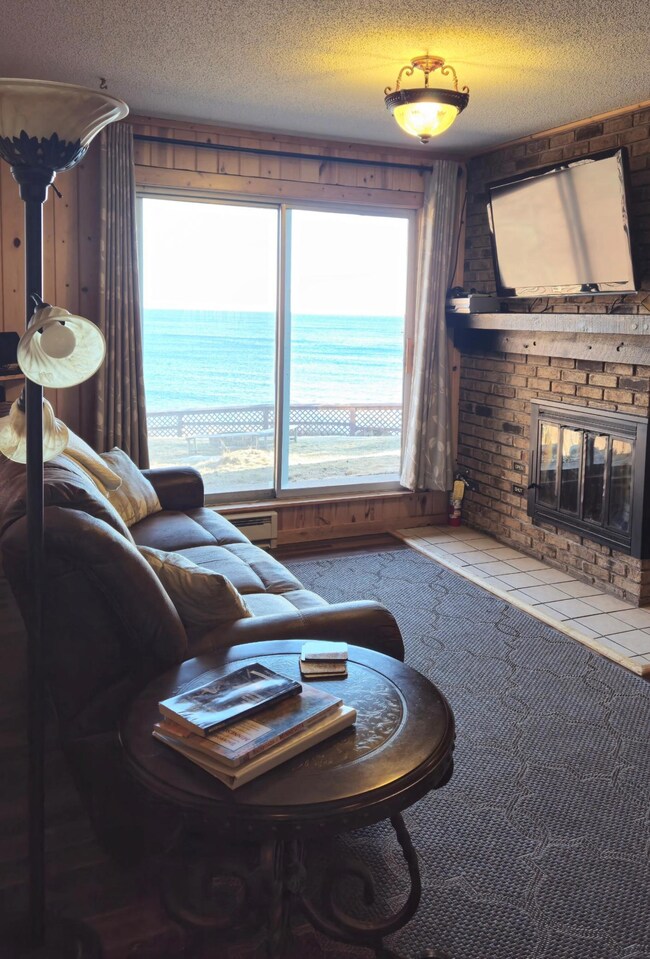 6626 W Highway 61 unit 8, Tofte, MN 55615 - photo 3