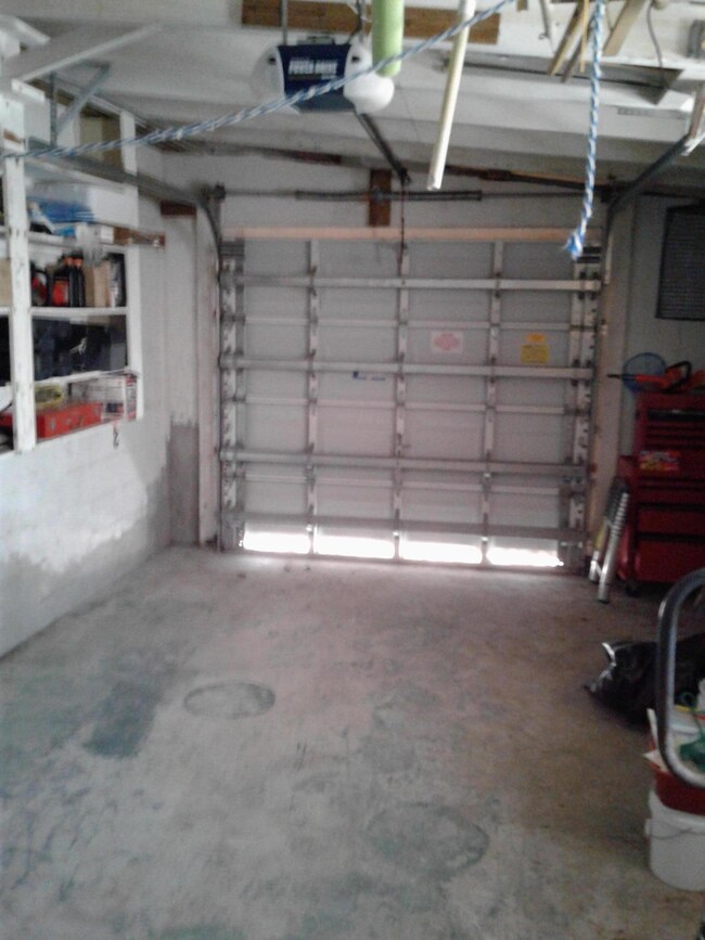1 car garage