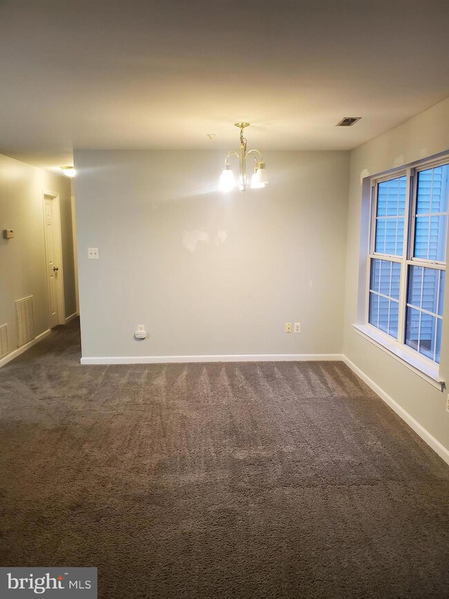 2014 Windsong Dr unit 2D, Hagerstown, MD 21740 - photo 2