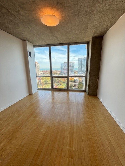 1845 S Michigan Ave unit 1810, Chicago, IL 60616 - photo 5