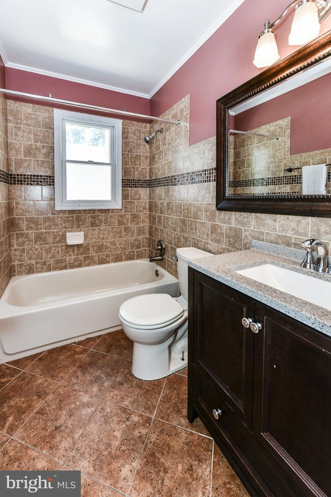 917 Lincoln Ave, Falls Church, VA 22046 - photo 5