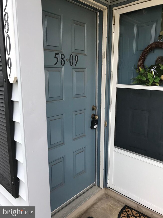 5809 Box Elder Ct, Frederick, MD 21703 - photo 2