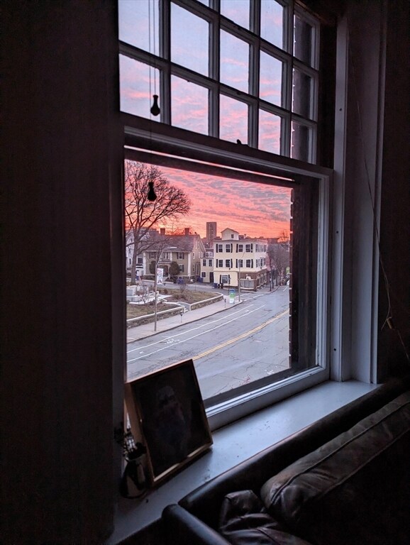 336 Washington St unit 3, Brookline, MA 02445 - photo 2