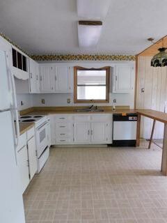 1060 Stonegate Dr, Burnside, KY 42519 - photo 5