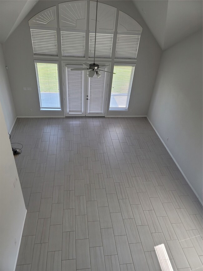 LIVING AREA VIEW
