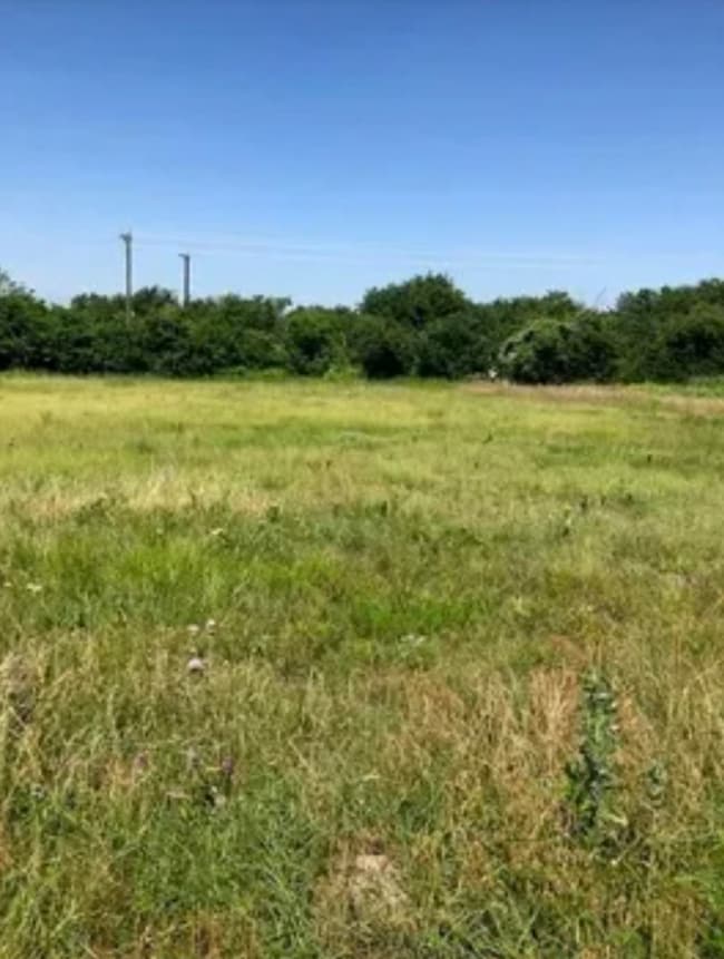 308 E Vaughn Rd, Cleburne, TX 76031 - photo 3