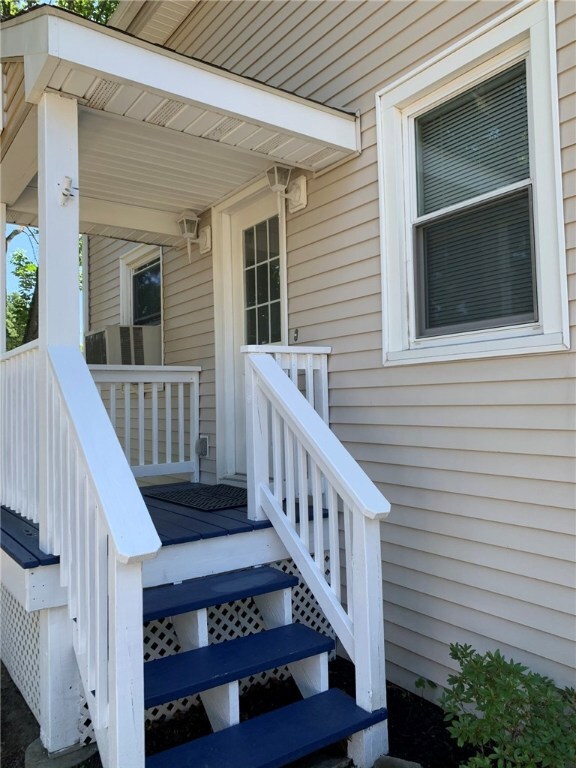 11 Ann Ct, West Warwick, RI 02893 - photo 4