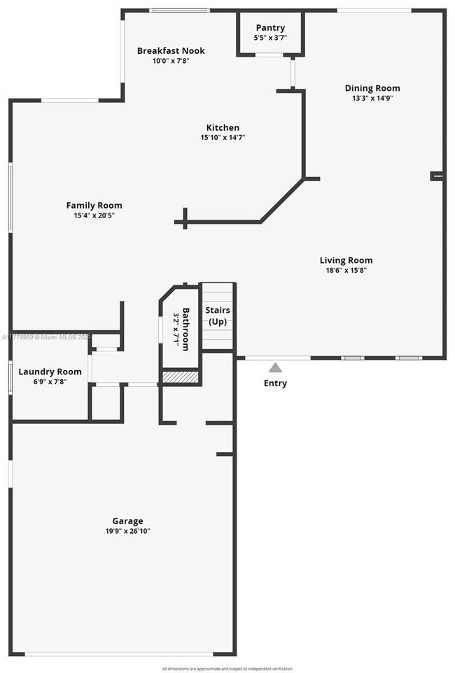1st Floor PlanEach bedroom has access to a bathroom.