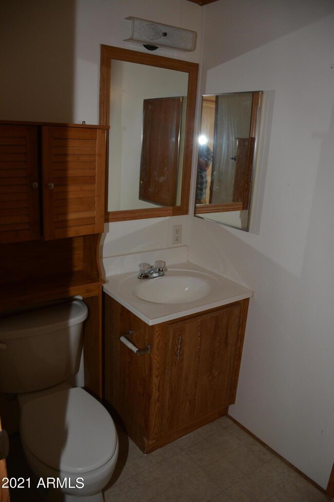 2nd Bathroom
