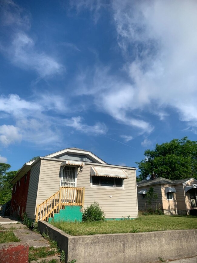 2364 Pierce St, Gary, IN 46407 - photo 3