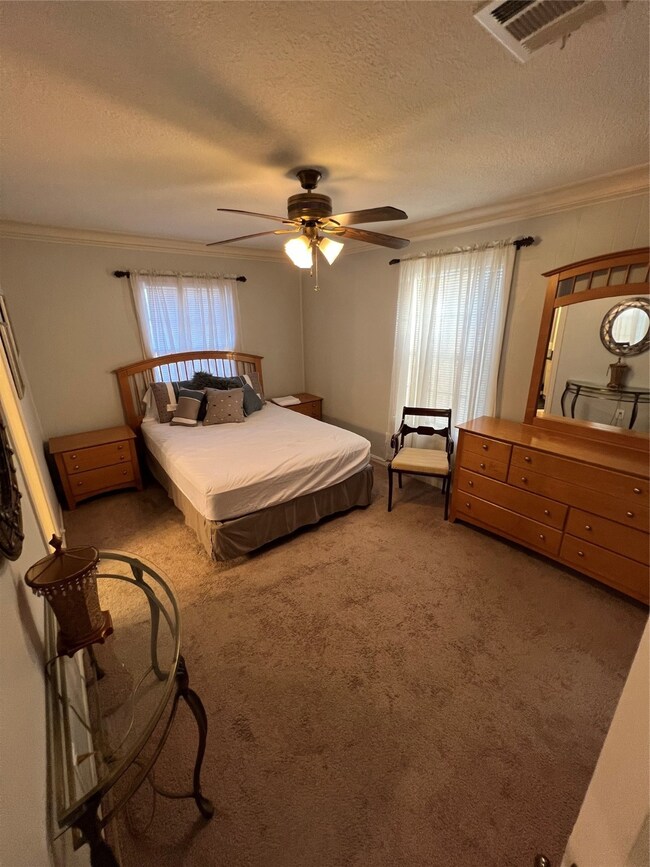 1310 Reid St, Houston, TX 77022 - photo 7